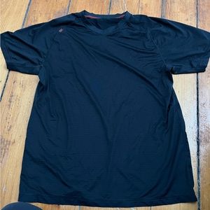 Rhône Black Athletic Shirt (large)